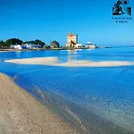 Il Bacio Del Sole - S. Isidoro Apartment *