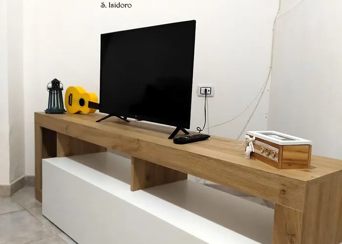 Il Bacio Del Sole - S. Isidoro Appartement *